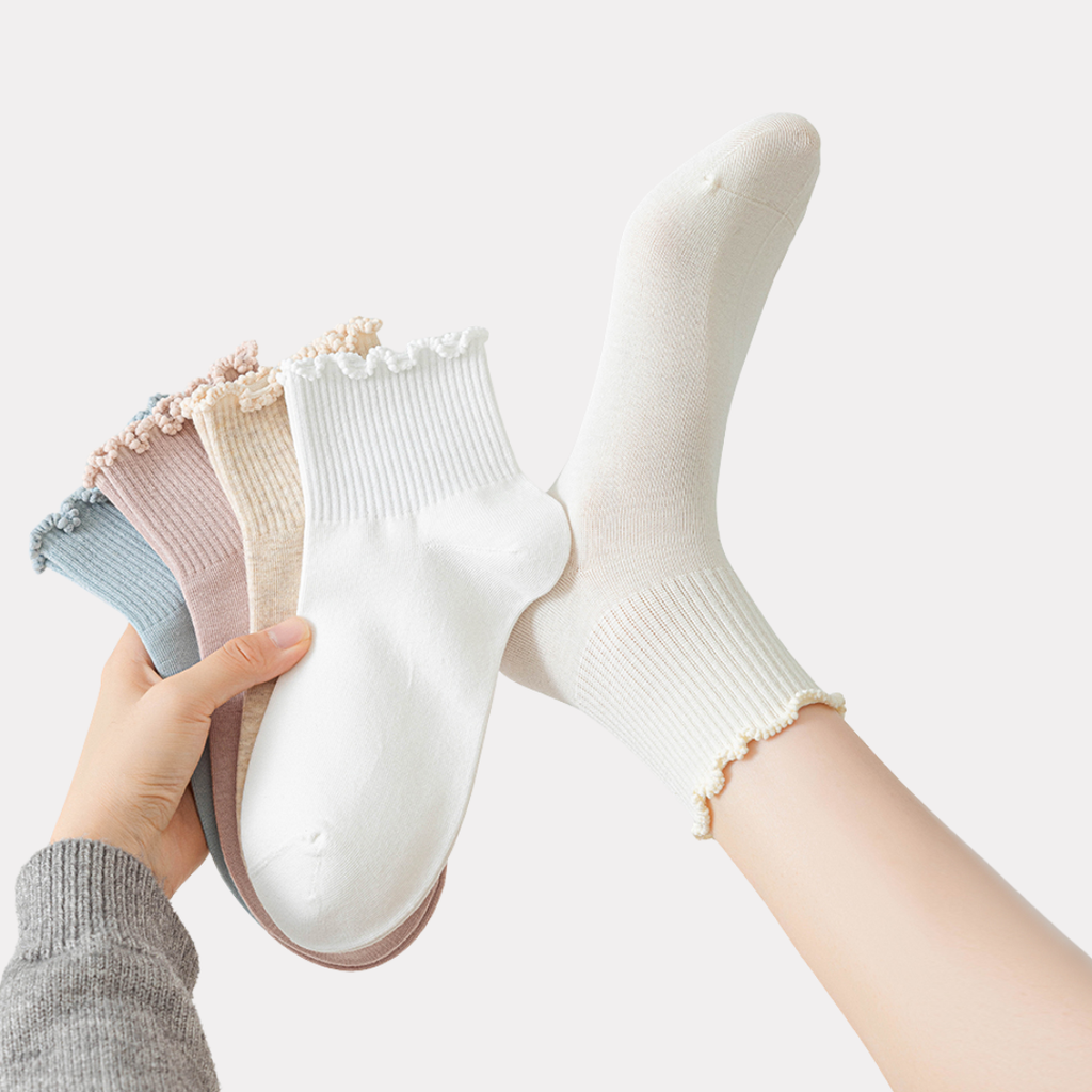 Ruffle Frills Crew Socks - 2 Pack Pairs (Beige)